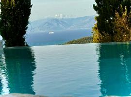 SeaForest Villa, Grand New! 2 km from Beach, hotel in Corfu