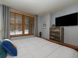 Premium Unit 1100 - One Bedroom - Zephyr Mountain Lodge condo