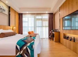 James Joyce Coffetel Xi'an Laochenggen Hongmiaopo Metro Station