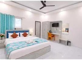 Vrinda Heritage Inn Residency Near Vishwanath Temple - Free Wifi and Free Parking Facilities # Free Wifi Facilities # Fully Air conditioning Luxuary Room - Top Rated Hotel In Varanasi