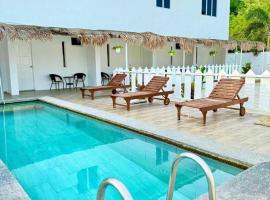 Village Hideaway Suites Langkawi, hotel a Pantai Cenang