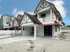 Together Spacious Gathering Taman Perling House BBQ