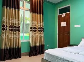 Coconut Palm Dhidhoo