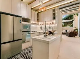 Casa Rocka Boutique Breakfast & Beach Club included