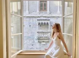 Andrea's Amazing San Lorenzo 19 Apt - Free Parking Included!