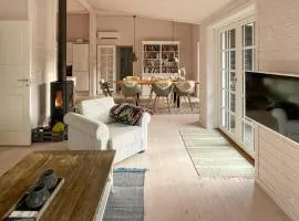 Stunning Home In Højby With Wifi