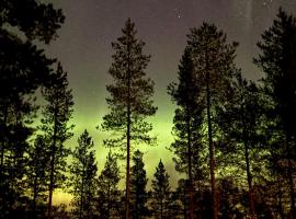 Kitka riverview retreat with sauna, hotel i Kuusamo