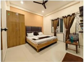 Ramdhan Hotel A Kashi-ka # Residency Near Varanasi Junction railway station and Kashi Vishwanath Temple - Free Wifi and Parking Facilities # Fully Air conditioning Luxuary Room - Top Rated Hotel