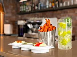 Holiday Inn Express Porto - Boavista by IHG: Porto'da bir otel