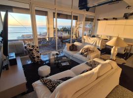 Heritage Bella Vista beach house, hotel i Trogir