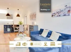 1BR Apartment By Luxiety Stays Short Lets & Serviced Accommodation Southend on sea - Nr Cliffs Pavillion