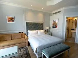 Premium Hotel Ramansh Grand - 750 Meters from Ram Mandir Ayodhya