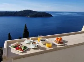 Lacroma Apartment