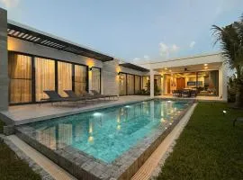 Newly built private Quinta Lane 4br pool villa