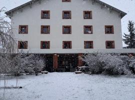 Logis H&ocirc;tels La Cr&eacute;maill&egrave;re