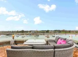 River Heights With Views Parking By My Getaways