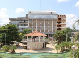 May Palace Hotel , viešbutis mieste Tuspanas