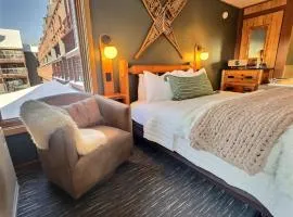 NEW Studio Condo Ski in out in unit jet spa tub