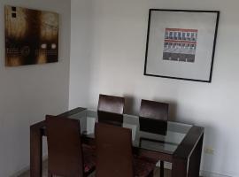 A pasos de Ruta Cinco y Universidad, hotel en Talca