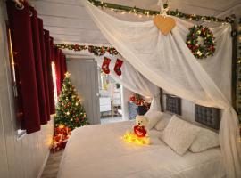 Nuit privil&egrave;ge & spa, luxury tent in Montpouillan