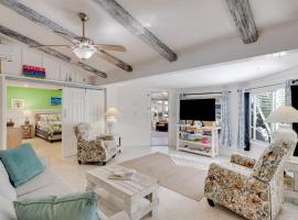 Waterfront Fishermans Paradise, Hotel in Matlacha