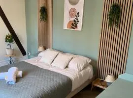 Jungle Deluxe Fontainebleau #INSEAD #CENTRE