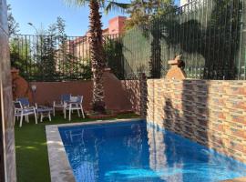 Riad fafa، فندق في Tamensourt