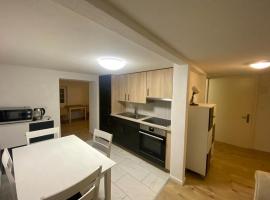 Gemütliches Wohnung für Familien und Gruppen, Hotel in Küblis