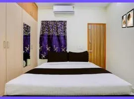 Hotel Royal Heritage Near Lake