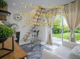 Maison Jardin 5mn Disney Parking gratuit, hotel in Chessy