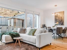 Alps2sea Suite Apartment, hotel i Bovec