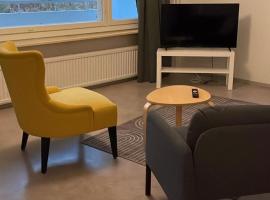 Spacious 2-bedroom apartments for a work crew or family!, hotel u gradu Lapenranta