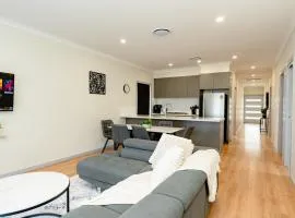 Hunter Valley Modern 4-Bedroom House