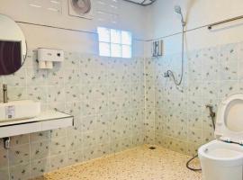 Lady Beauty House, hotell i Lampang