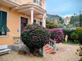 Meine Sonne Riviera, sea view apartment in historic villa