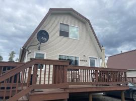 Peaceful Acres Cabin 5 - Moose Haven, hotell i Soldotna