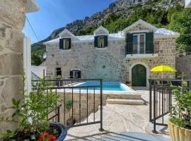 Beautiful Home In Baska Voda With Private Swimming Pool, Can Be Inside Or Outside