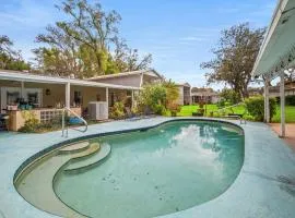 Family Pool Home • Sleeps 8