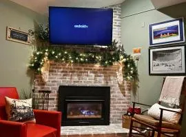 Attitash Studio 5min to Storyland Pools