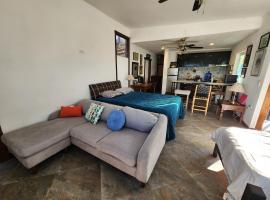 Casa Cantú Estudios A y D, hotel a Coronel Esteban Cantú