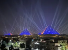 Noya Pyramids INN