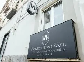 Pietrarsa Street Room
