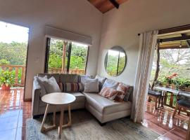 Cabaña Guapinol, hotel a Atenas