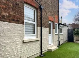 The Quay & Coast Escape