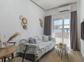 Ethereal Ilios By The Sea- Central & Cozy Stay