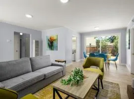 Marbella Lane - Alluring & Spacious 3BR Home