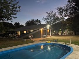 Los totos2, hotel i Acindar