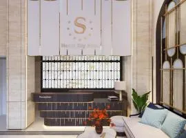 Sky Charm Hanoi Hotel and Spa