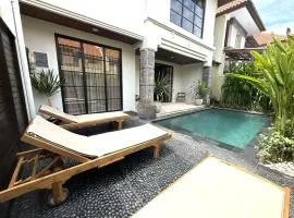 de CINTA Villa - KUTA - 6 bedrooms - Heart of Kuta