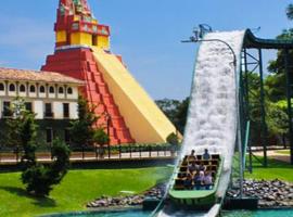 Yulis Home 2, hotel a Retalhuleu